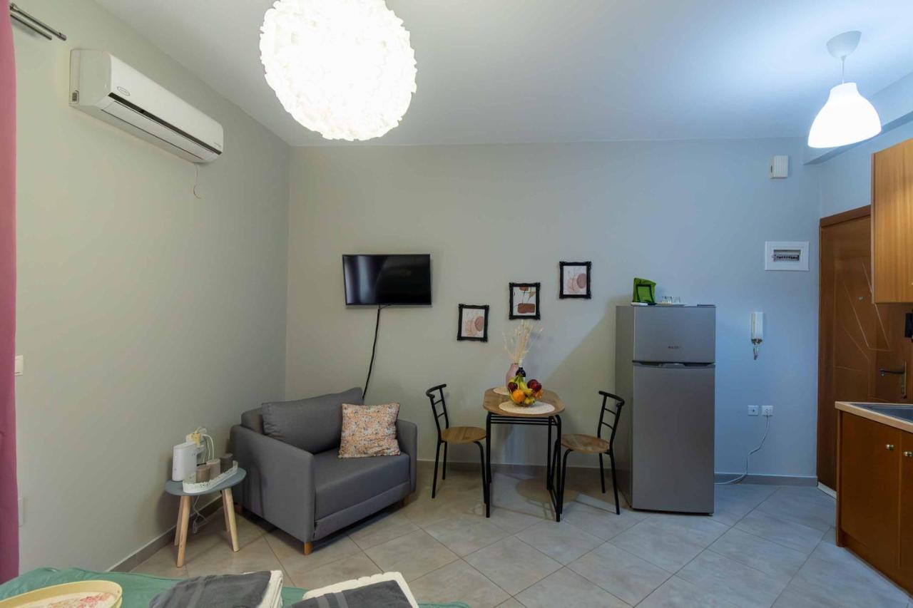 Heart Of The Town Studios Axd 3 Alexandroupoli Esterno foto